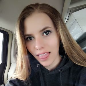 Meet your Posher, Raeanna